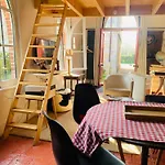 Le Petit Chapitre * Pinterville