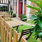 Le Petit Chapitre Pinterville