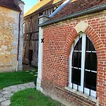 Le Petit Chapitre * Pinterville