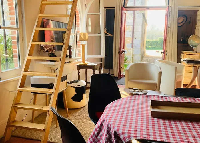 Le Petit Chapitre * Pinterville